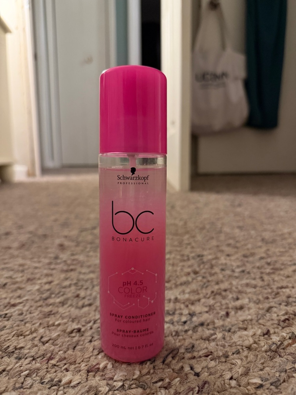 Schwarzkopf BC Bonacure Color Freeze Spray Conditioner - Pink